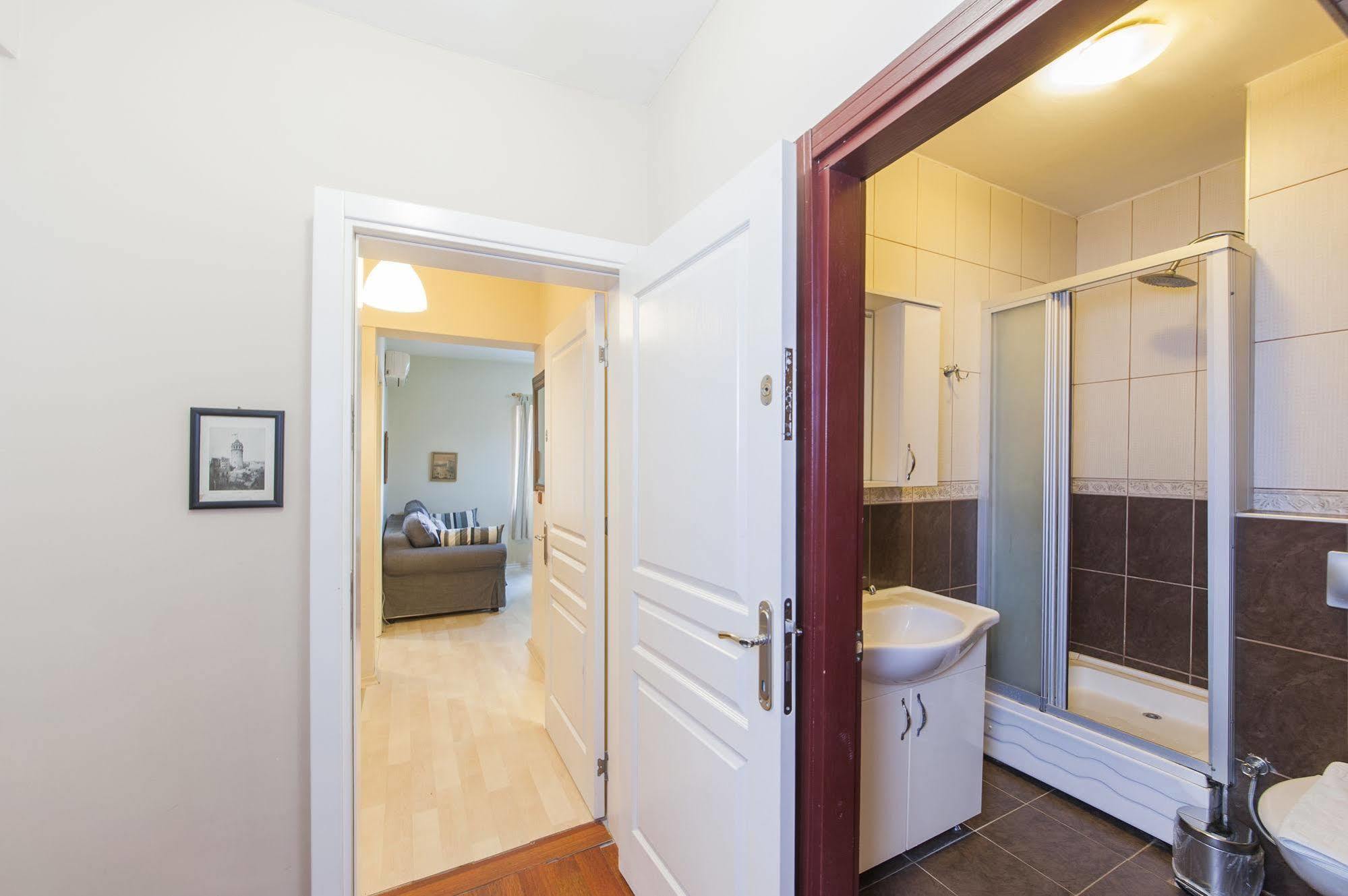 Istanbulinn Apartment ภายนอก รูปภาพ